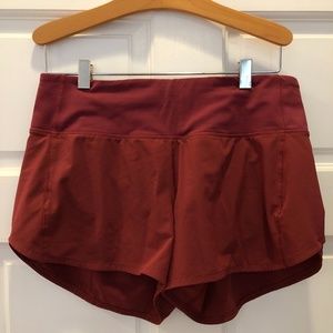 Size 6 Lululemon Speed Up Short